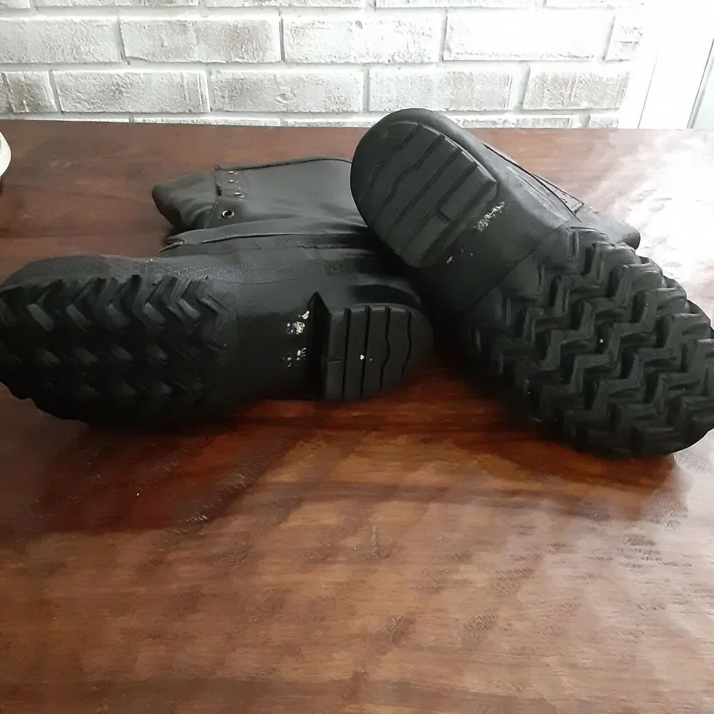LaCrosse Leather Upper De-icer Black,Steel Shank Boot sz 6? CSA Approval